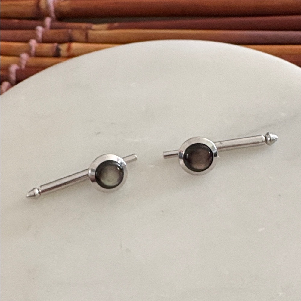 SWANK Elegant Silver and Black Shirt Studs Pipe Stem